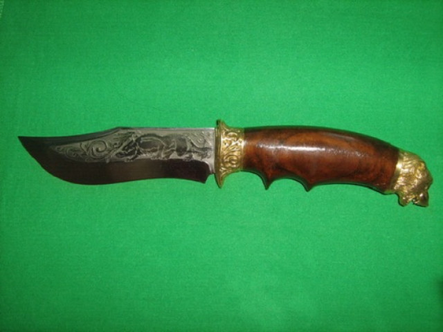 Нож с бронзовым литьем "Волк"